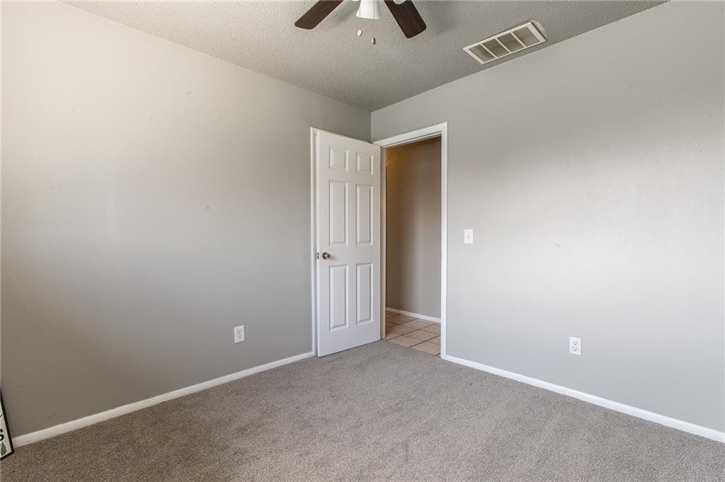 8904 S Hillcrest Drive - Photo 20