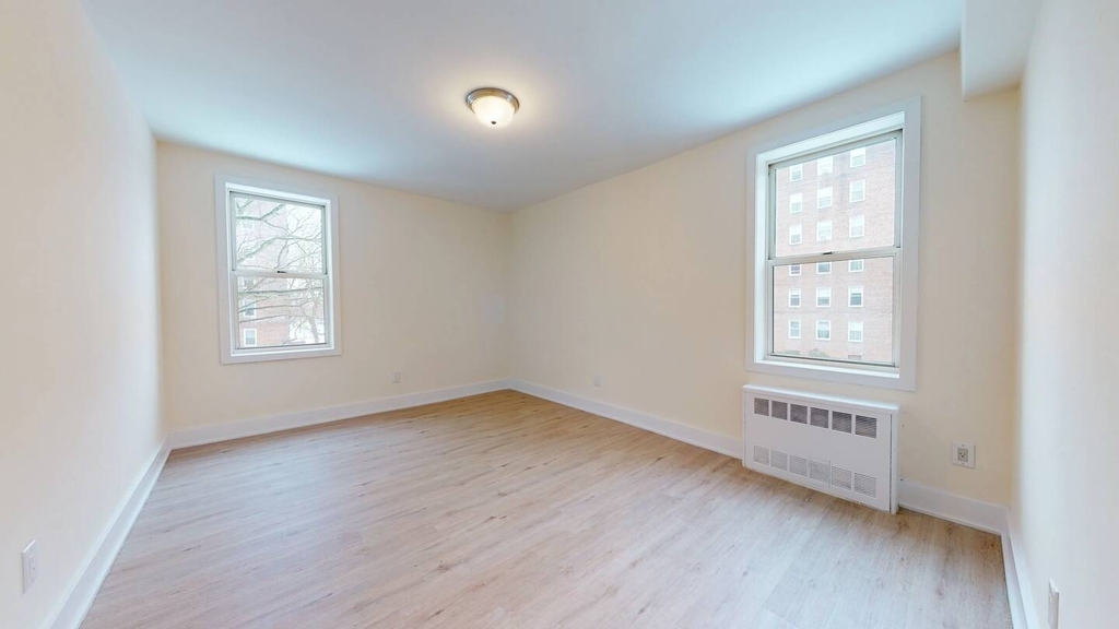 2611 West 2nd Street - Photo 5