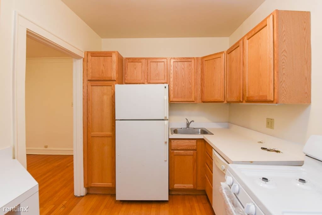 2848 W. Cullom, Unit 2 - Photo 2