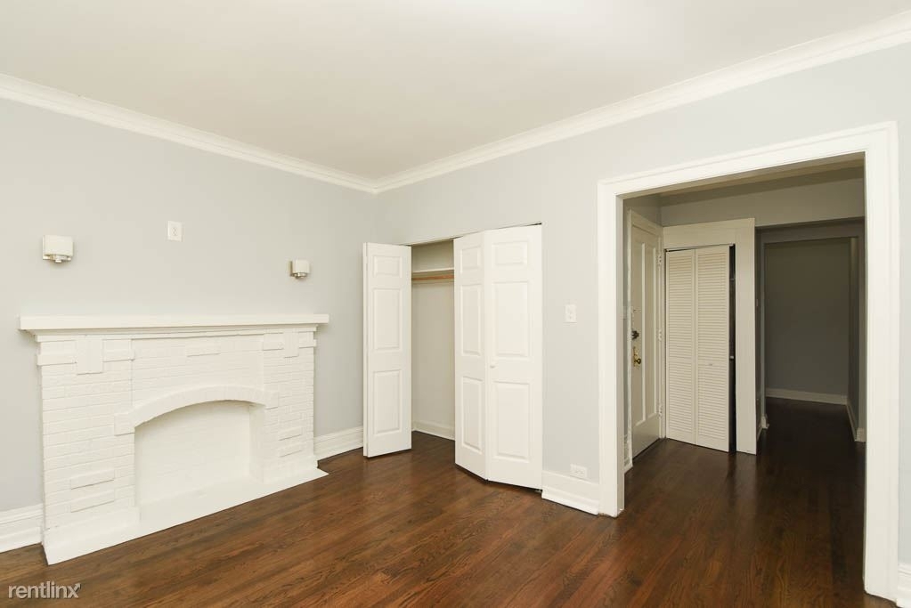 1112 W. Glenlake, Unit 3 - Photo 9