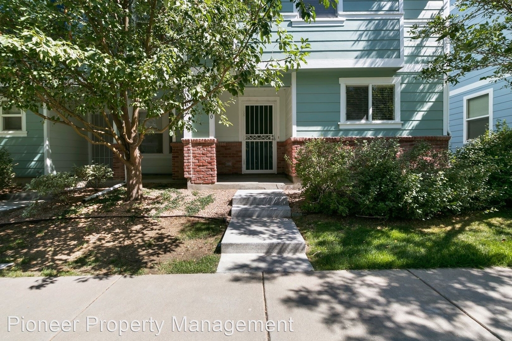 19050 E 58th Ave - Photo 0