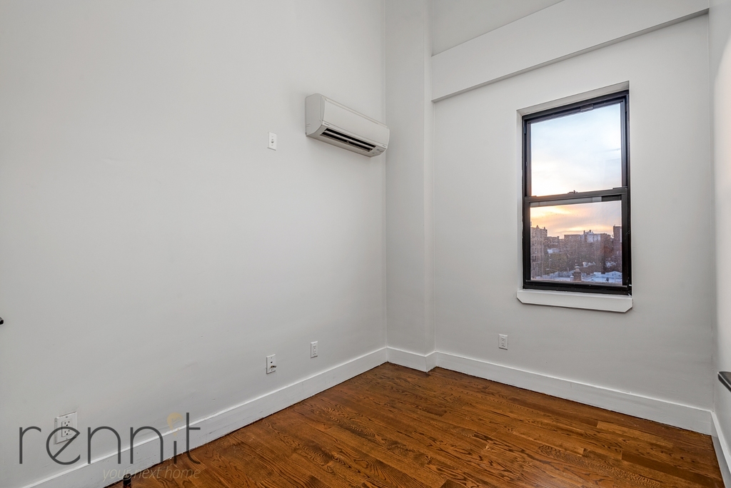 1031 Montgomery Street - Photo 5