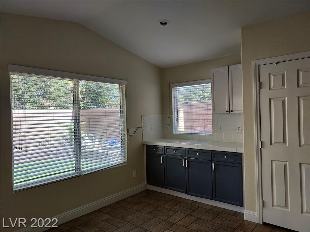 7724 High Chaparral Street - Photo 2