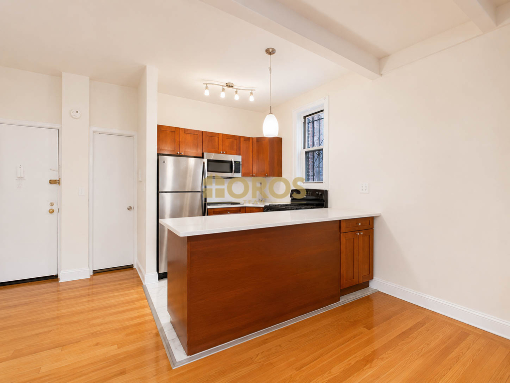 351 6th Avenue - Photo 3