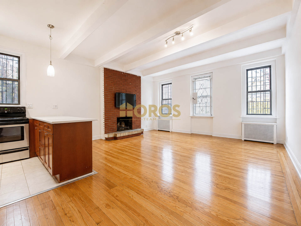 351 6th Avenue - Photo 1