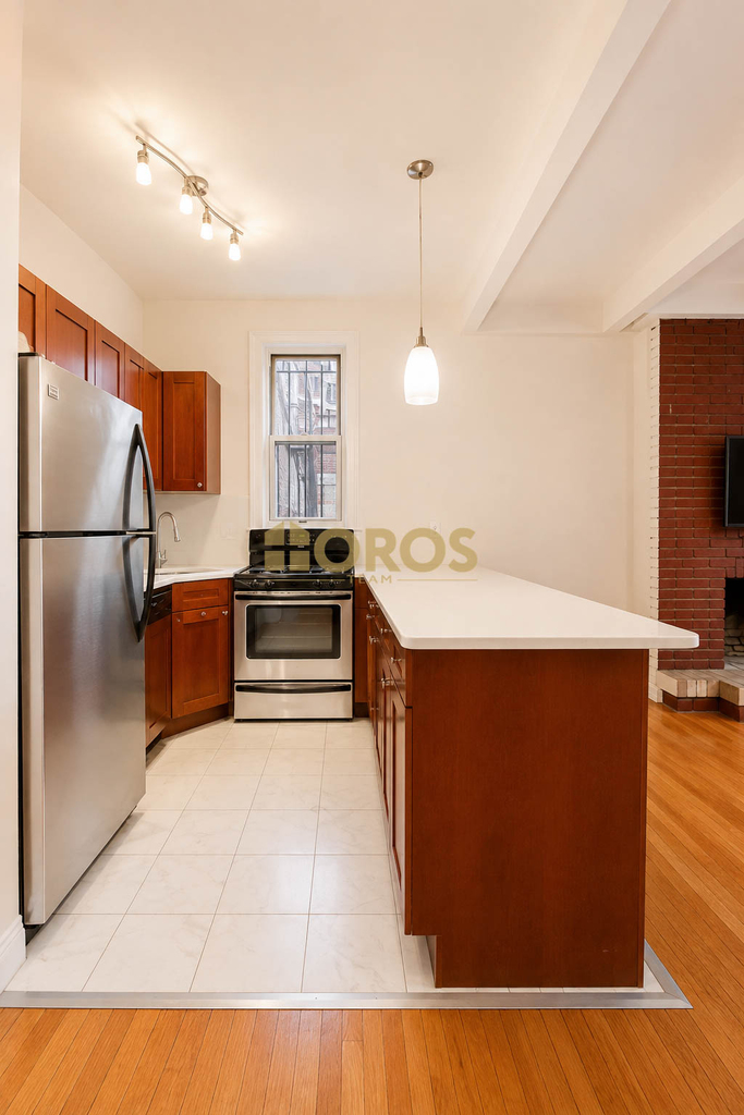 351 6th Avenue - Photo 4