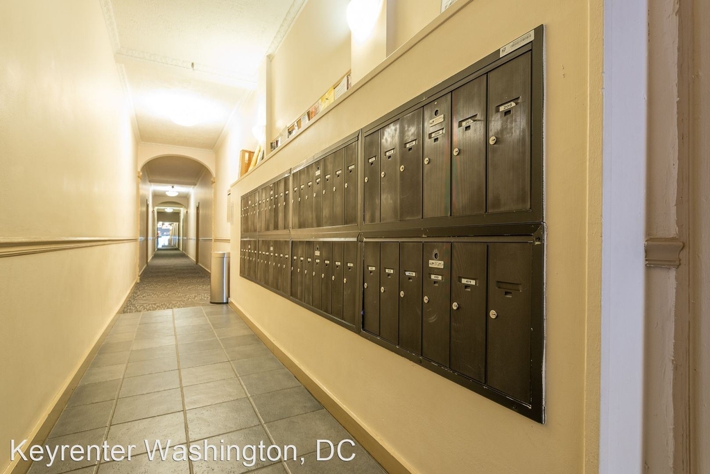 3010 Wisconsin Ave, Nw Unit 105 - Photo 15