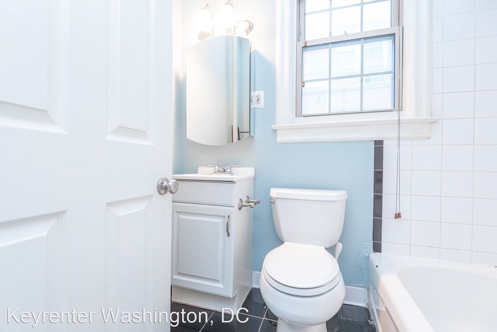 3010 Wisconsin Ave, Nw Unit 105 - Photo 6