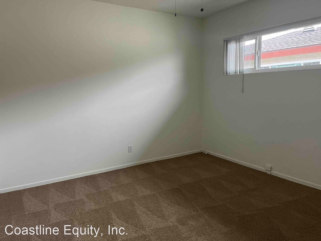 2509 W 182nd St - Photo 10