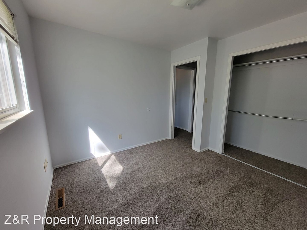 4075 Harbor Place - Photo 1