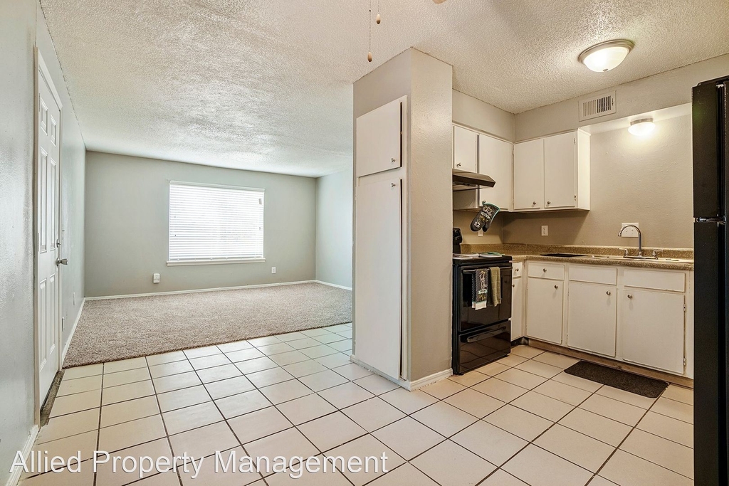 5745 Nw 19th St. - Photo 16