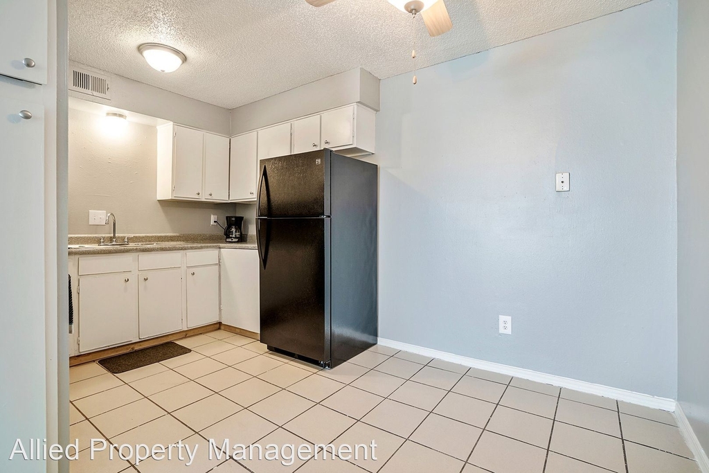 5745 Nw 19th St. - Photo 17