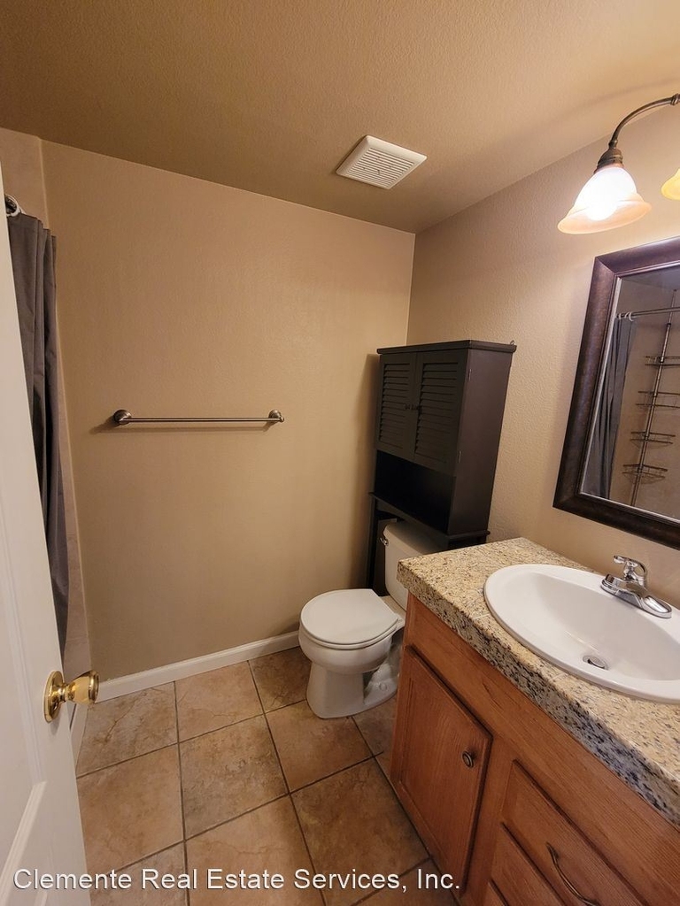 7490 Willowind Drive - Photo 22