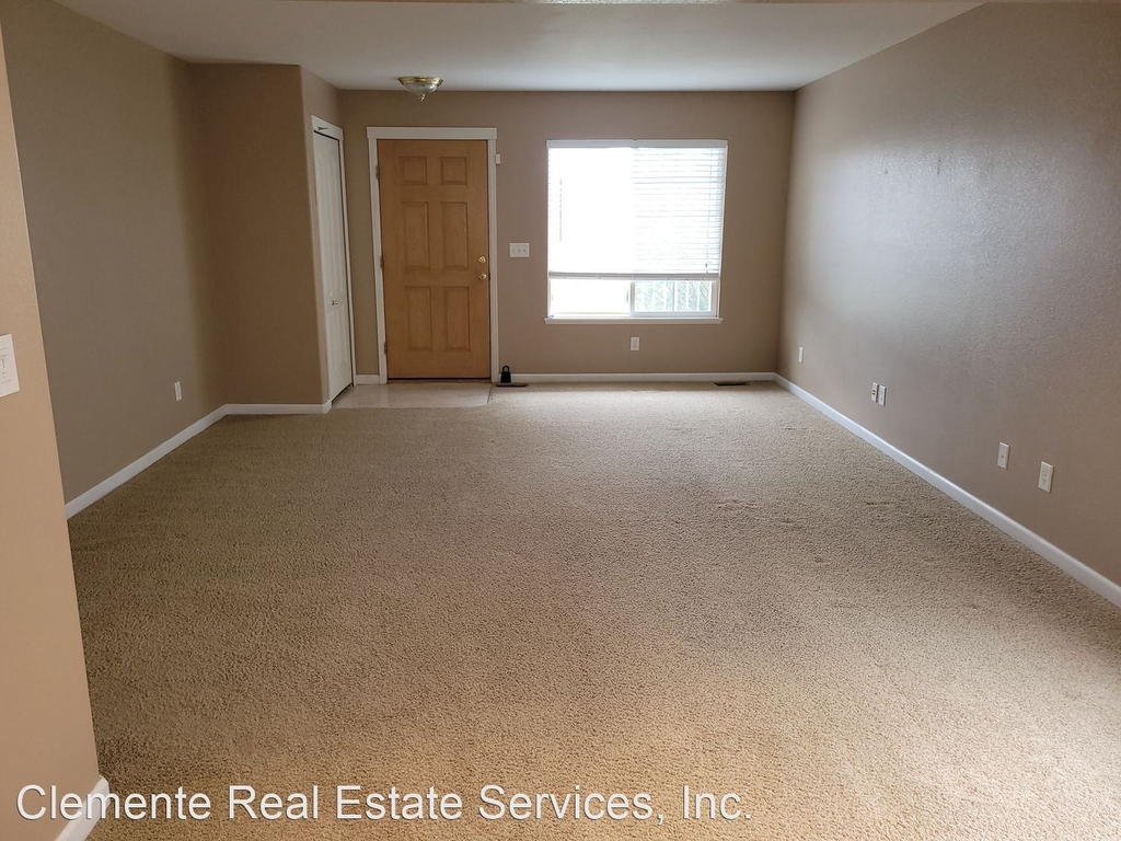 7490 Willowind Drive - Photo 1