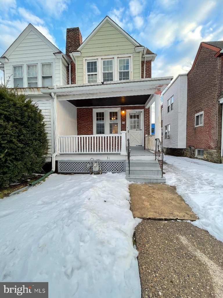 31 E 15th Street - Photo 1