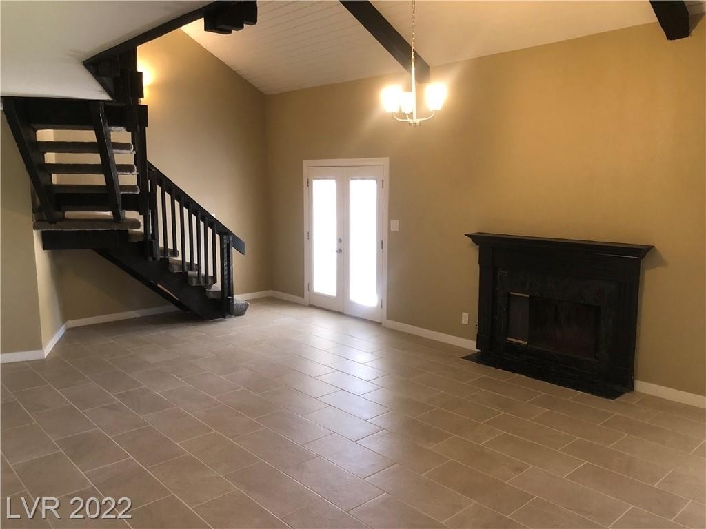 4039 Village Square - Photo 2