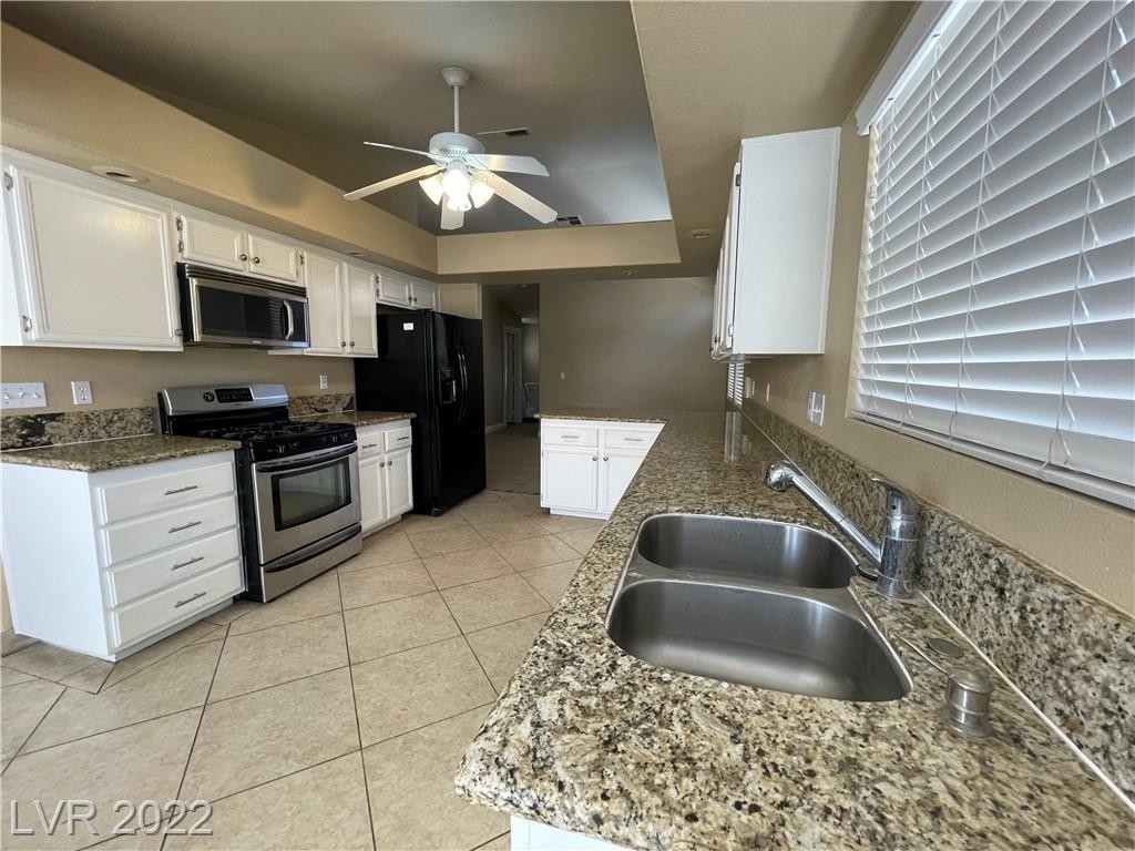 3626 Anya Way - Photo 3