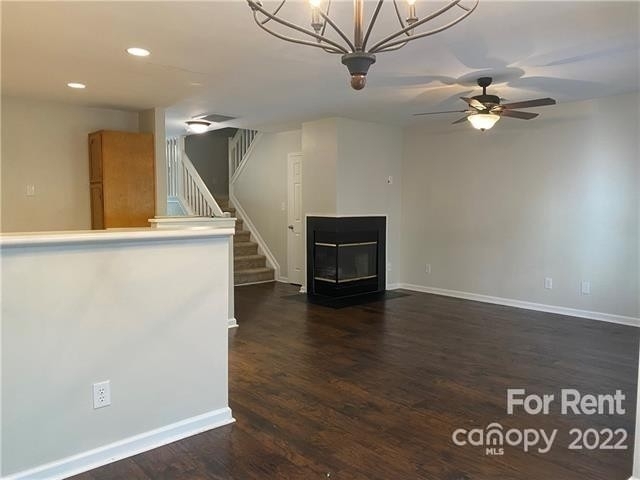 8257 Southgate Commons Drive - Photo 2