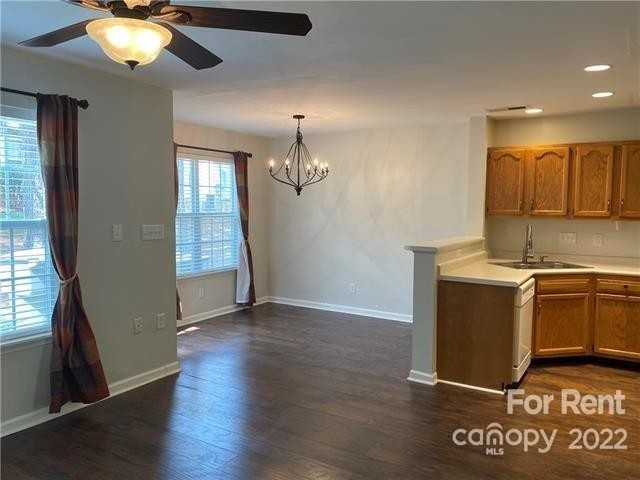 8257 Southgate Commons Drive - Photo 4