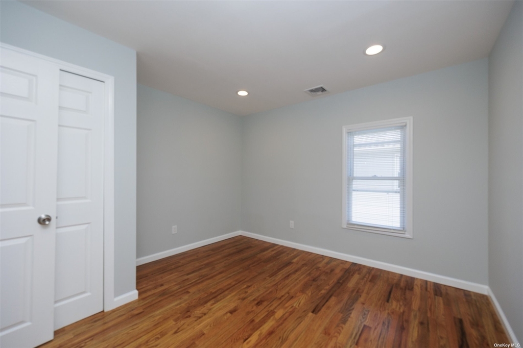 81 Lynbrook Avenue - Photo 7