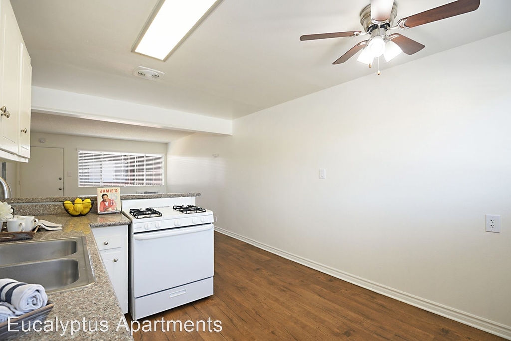 15719 Eucalyptus Avenue - Photo 6