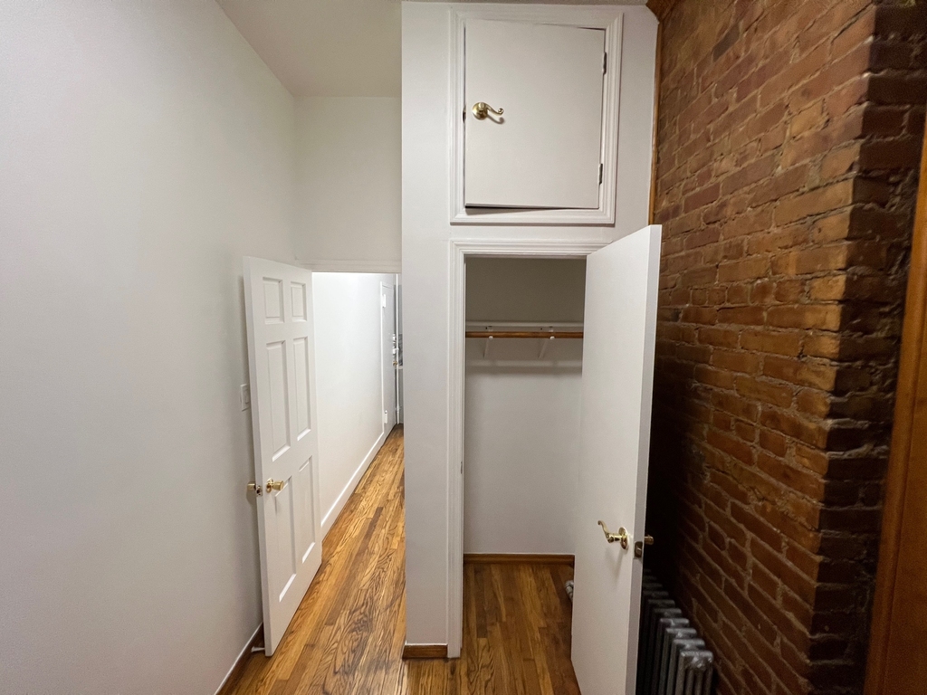 438 East 75th Street - Photo 5