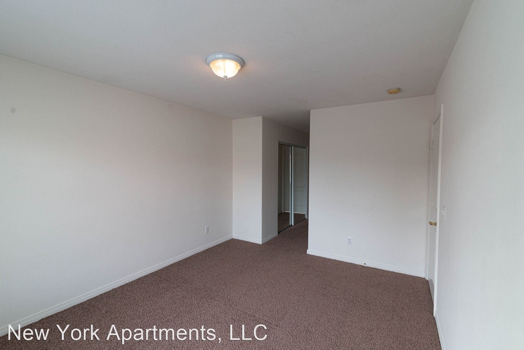 New York Apartments, Llc 25915 Cornell Street, #108 - Photo 11