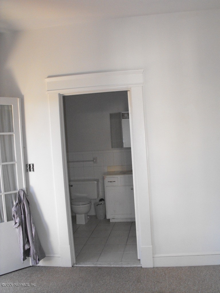 2206 Oak St - Photo 9