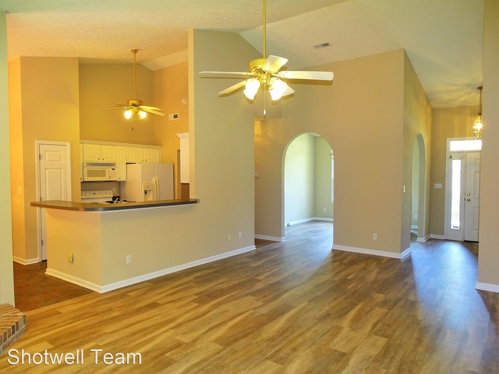 8518 Lawnpark Drive - Photo 3