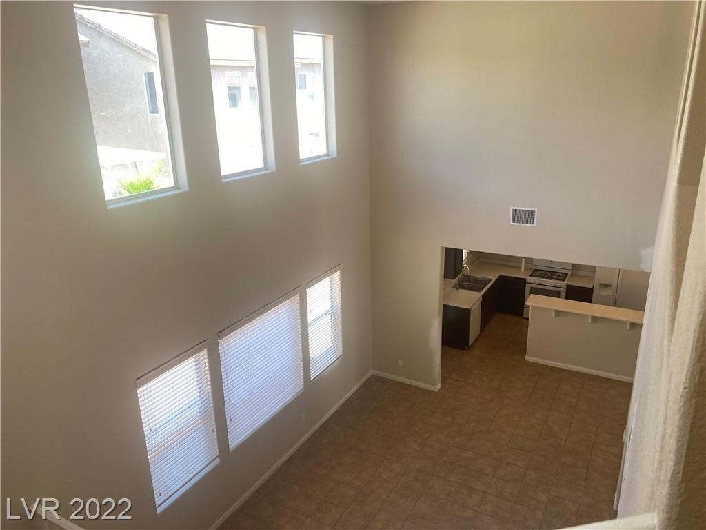 8040 Baldy Mountain Avenue - Photo 11