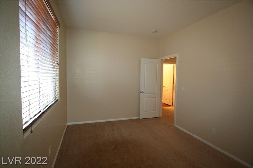 10764 Valencia Hills Street - Photo 33