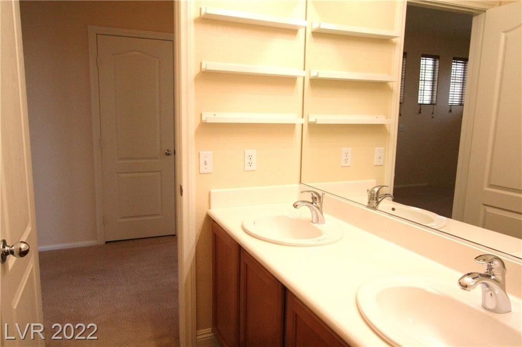 10764 Valencia Hills Street - Photo 27