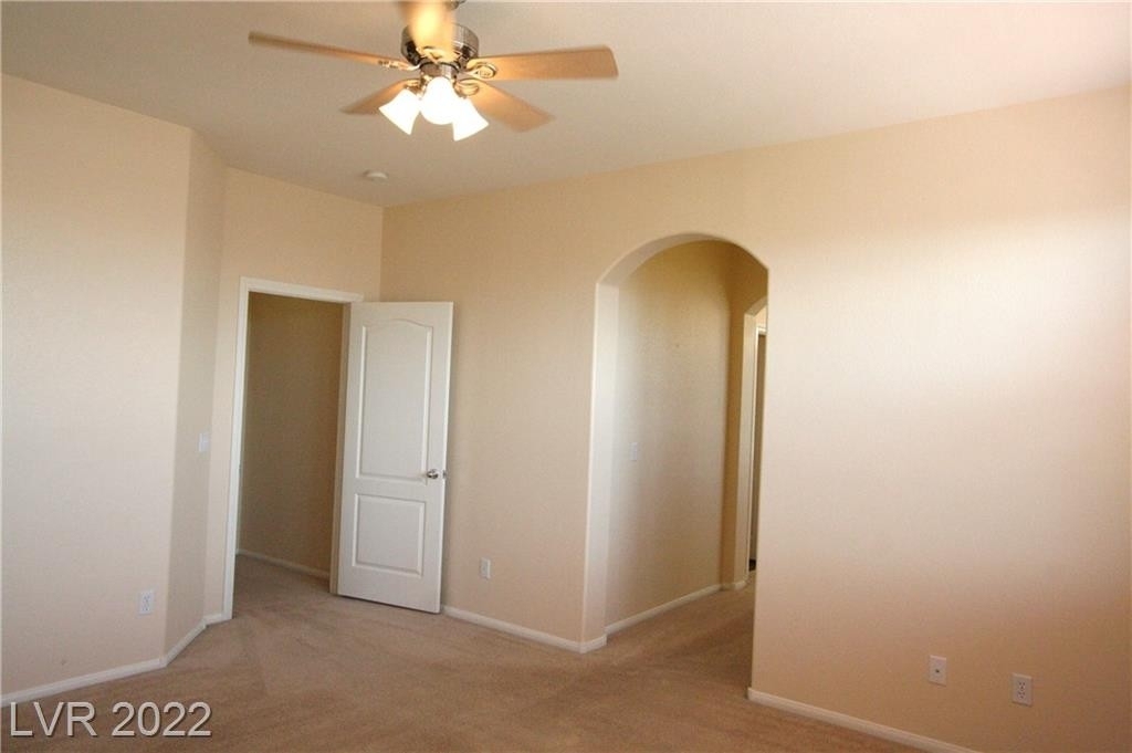 10764 Valencia Hills Street - Photo 17