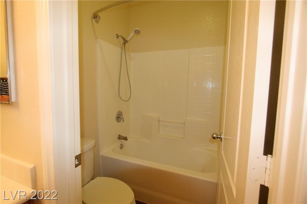 10764 Valencia Hills Street - Photo 35