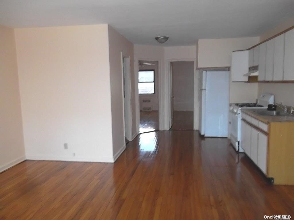 58-15 44th Avenue - Photo 1