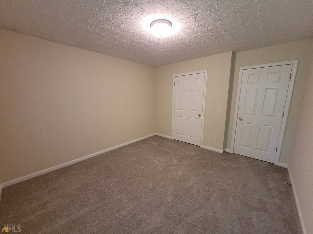 2091 Manhattan Parkway - Photo 6