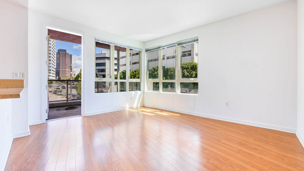 235 South San Pedro Street - Photo 17