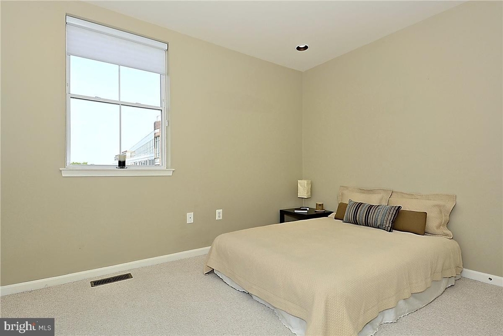 621 N Saint Asaph St #308 - Photo 23