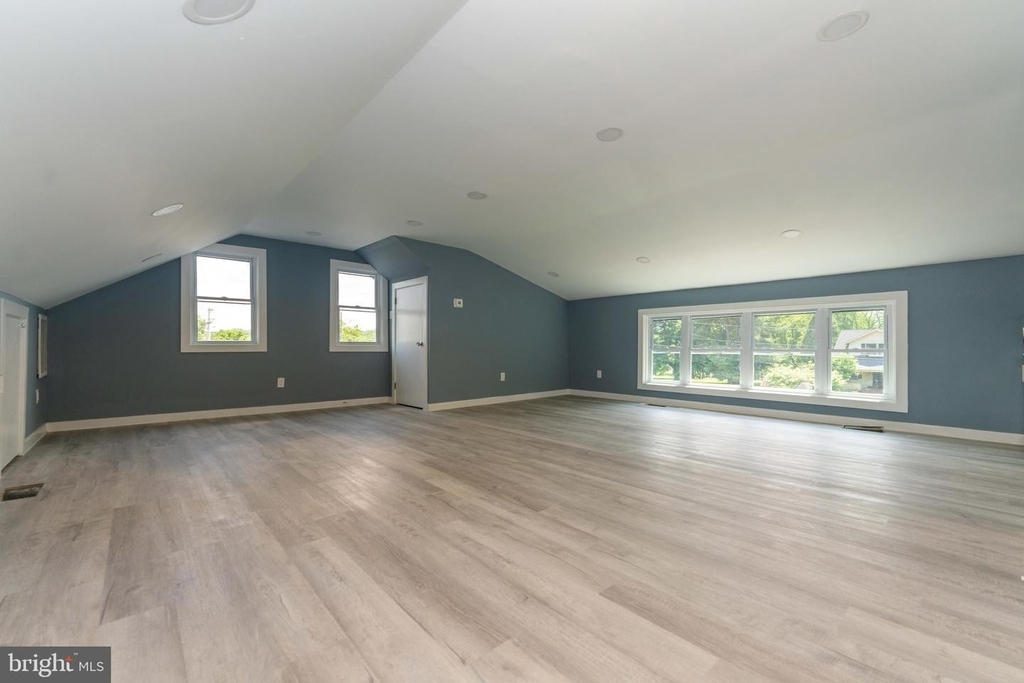 3005 W Skippack Pike - Photo 18