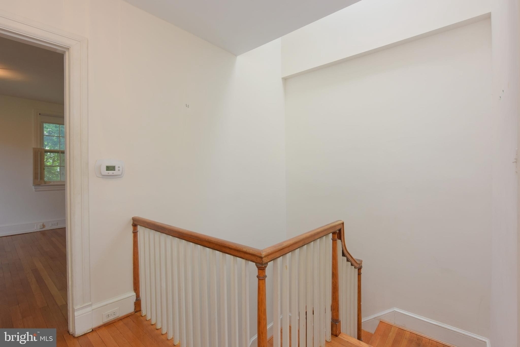 2725 38th Street Nw - Photo 13