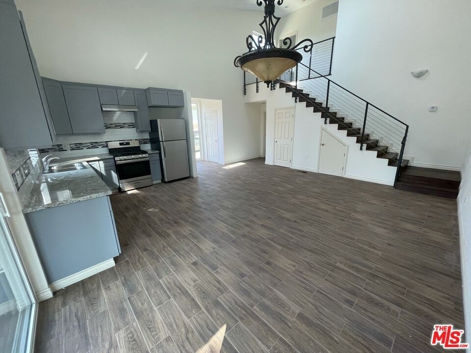 5539 Simpson Ave - Photo 3