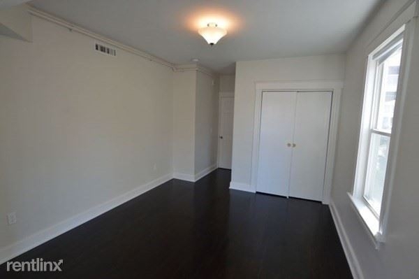 15 Bayside St., #1 - Photo 3