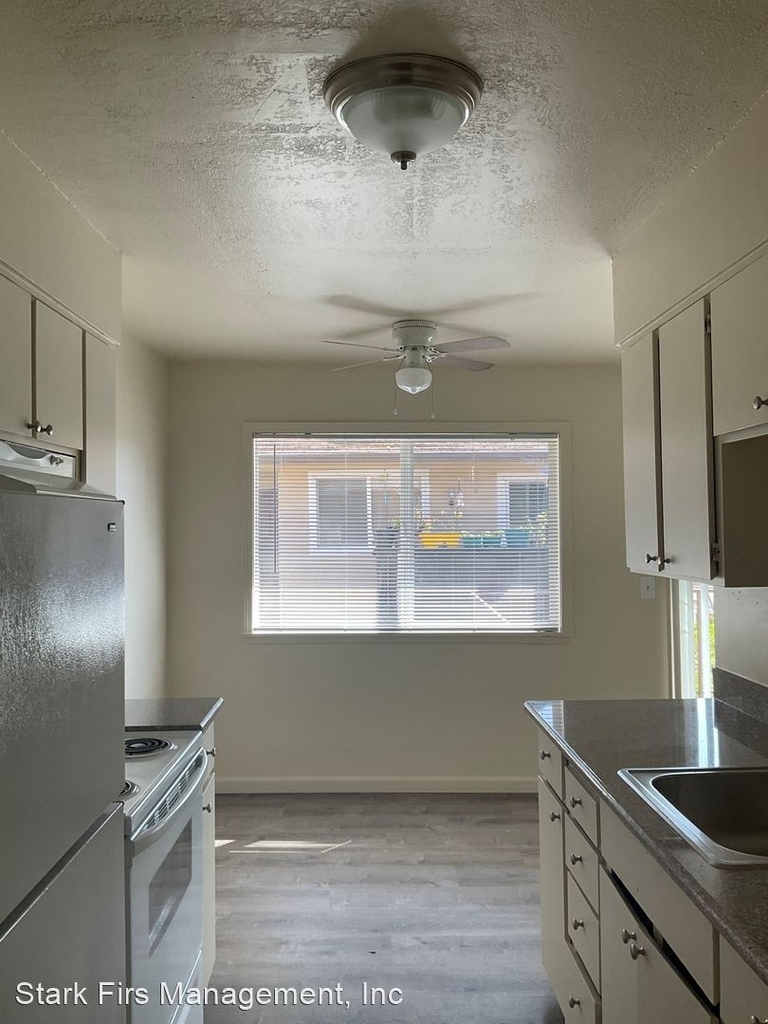 16047 E Burnside St. - Photo 4