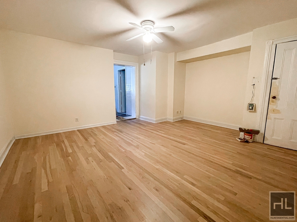 180 East 111 Street - Photo 1