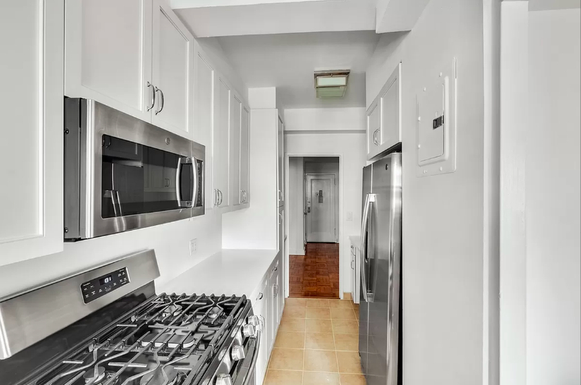 East 57th Street - Photo 2