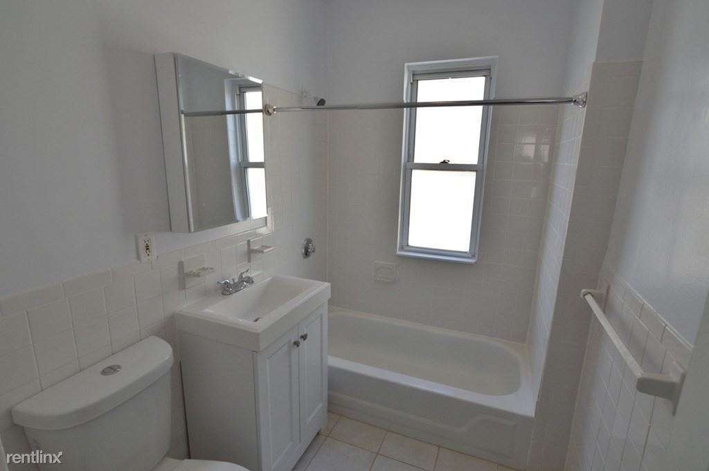 28 Taft St Apt 2 - Photo 5