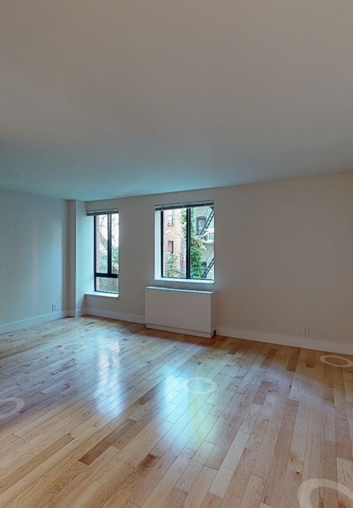 410 West 53rd Street - Photo 0