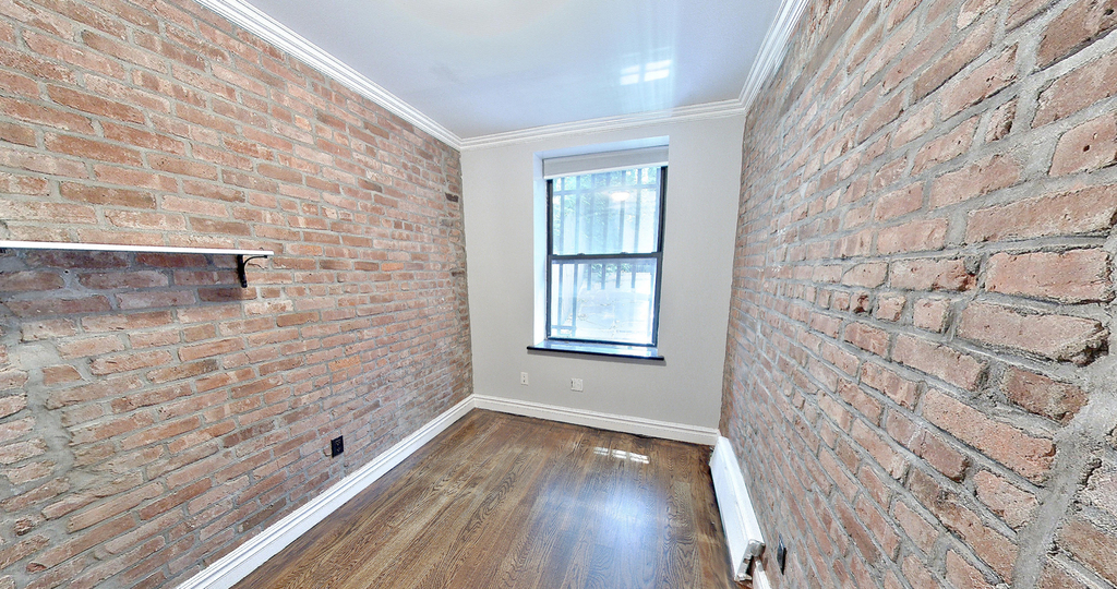 234 West 14th Street - Photo 3