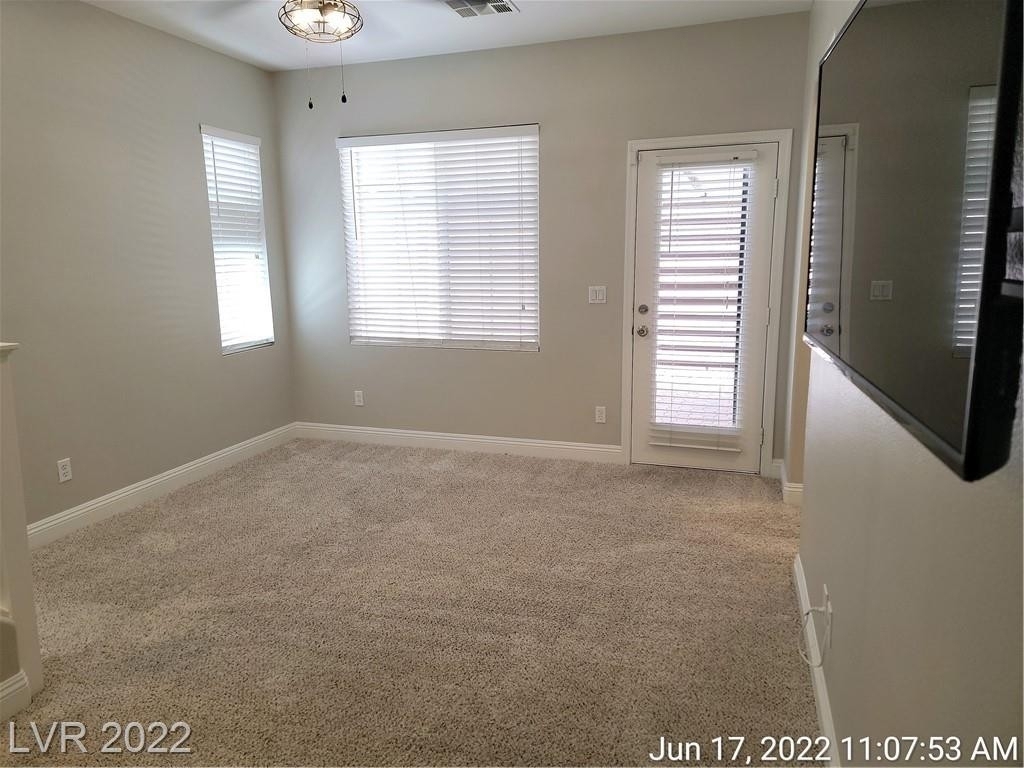 9829 Lime Tree Street - Photo 18