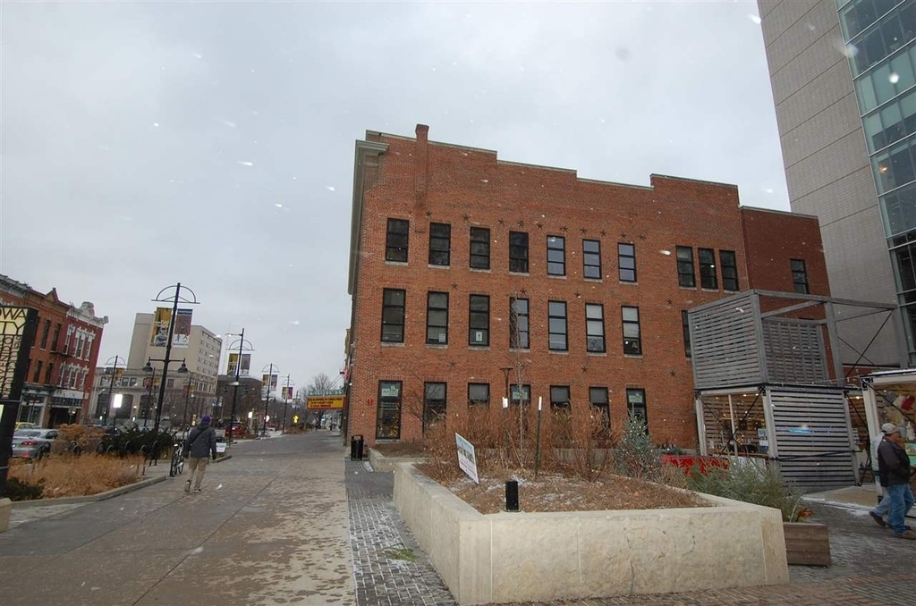 209 E Washington St - Photo 21